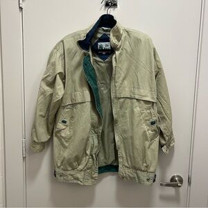 Vintage Julia Michaels Beige Fabric with green blue and beige Lining